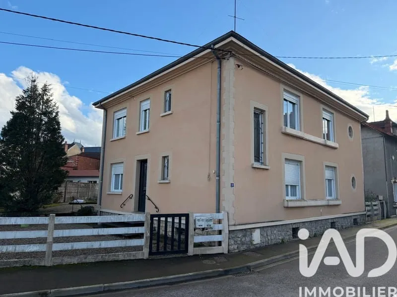 Immeuble de rapport 3 pièces 160 m² - Photo 1