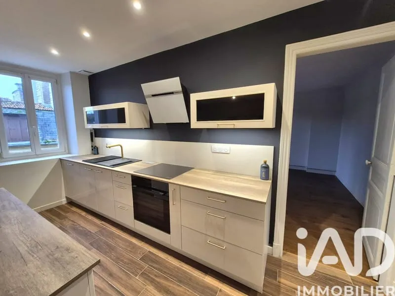 Bâtiment 200 m² - Photo 1