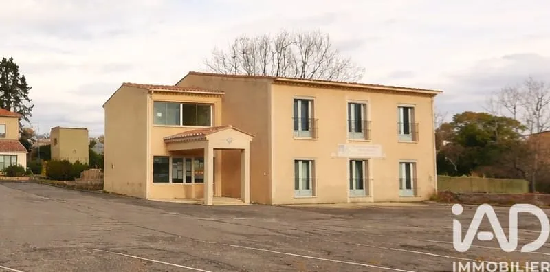 Bâtiment 130 m² - Photo 1