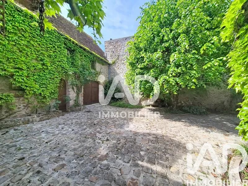 Bâtiment 370 m² - Photo 1
