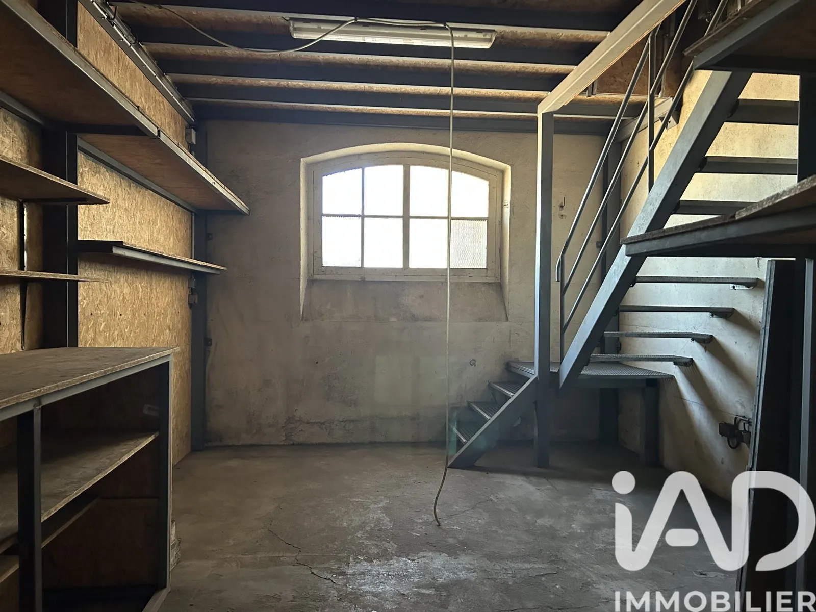 Bâtiment 400 m² - Photo 1
