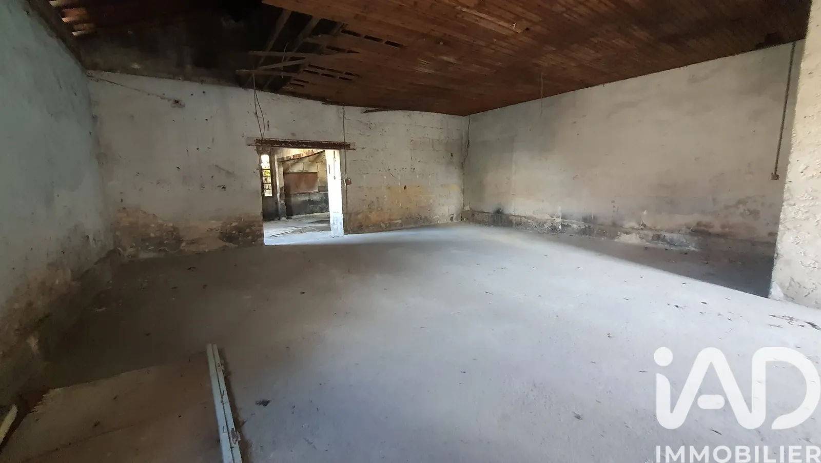 Bâtiment 155 m² - Photo 1