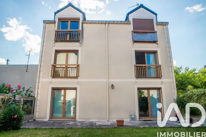 Immeuble de rapport 238 m² - Photo 1