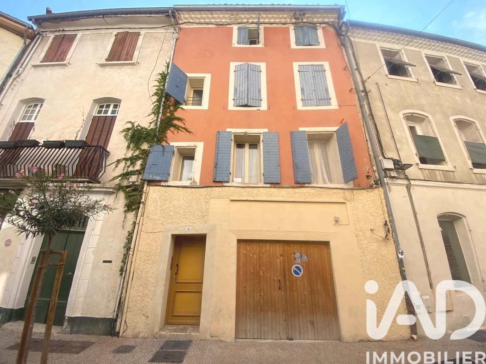 Bâtiment 194 m² - Photo 1