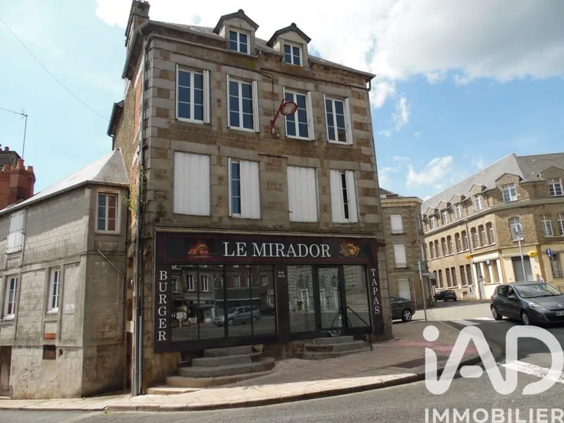 Bâtiment 150 m² - Photo 1