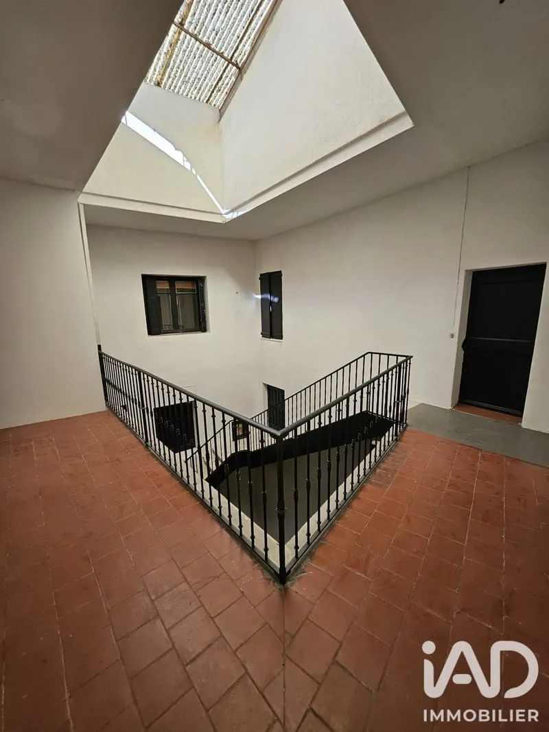 Bâtiment 600 m² - Photo 1