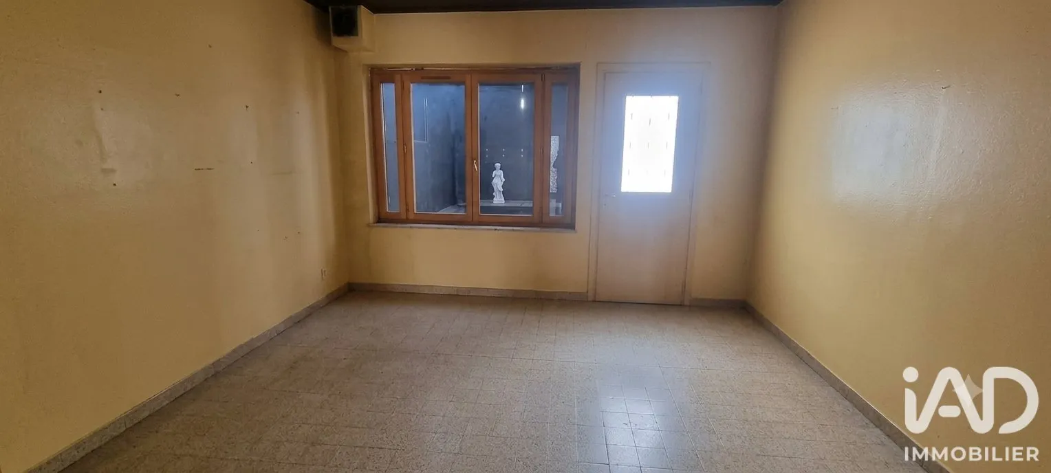 Bâtiment 140 m² - Photo 1