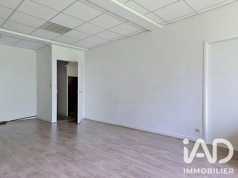 Bâtiment 245 m² - Photo 1