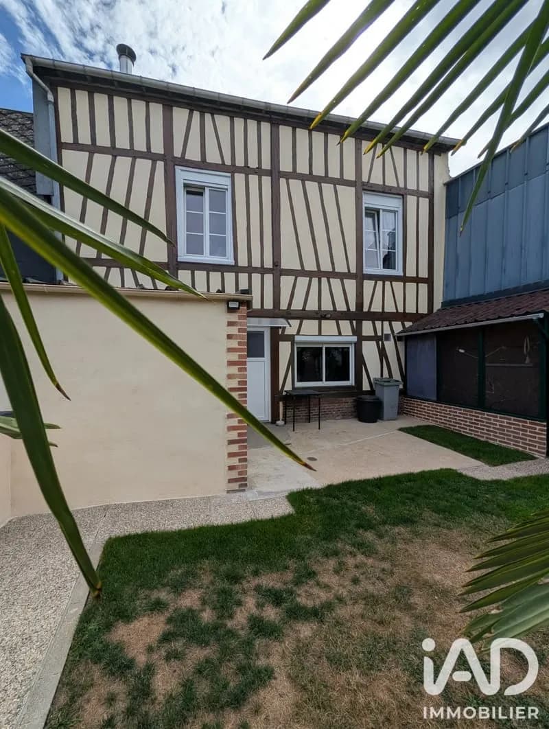Bâtiment 248 m² - Photo 1