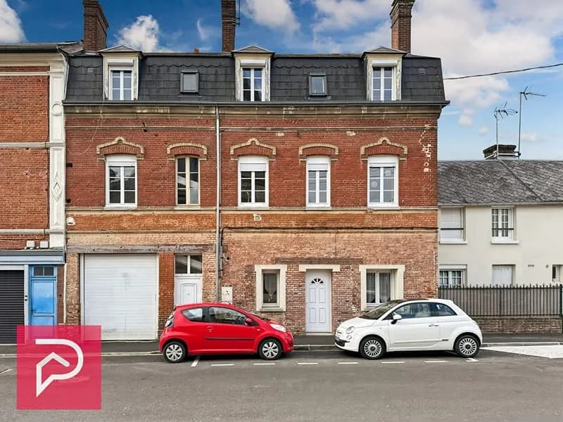 Immeuble à BERNAY, spécial investisseur ! - Photo 1
