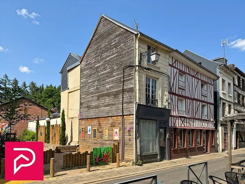 Immeuble d'habitation et commercial à vendre à BERNAY - Photo 1