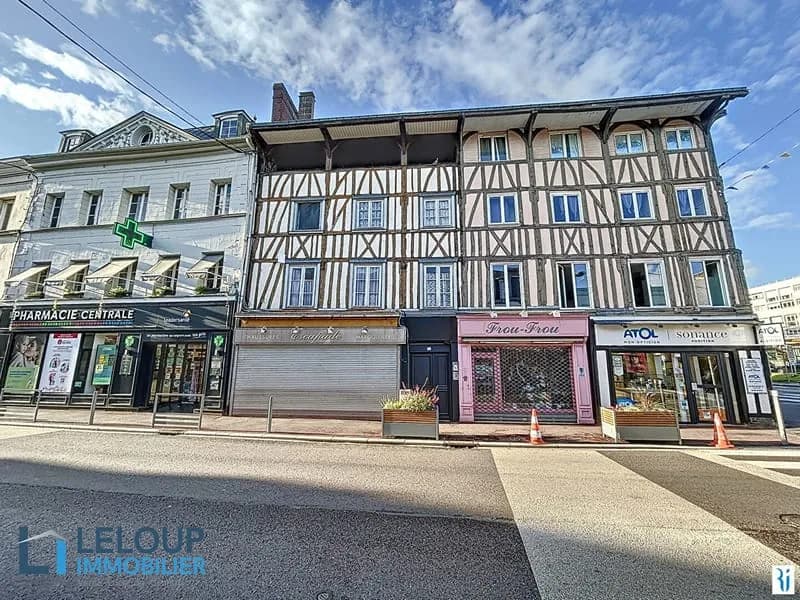 EN EXCLUSIVITÉ - DARNÉTAL CENTRE - ENSEMBLE IMMOBILIER À FORT POTENTIEL - Photo 1