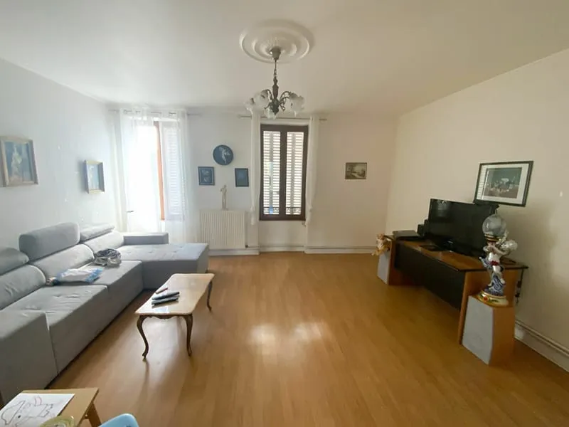 IMMEUBLE DE RAPPORT - CENTRE VILLE - Photo 1