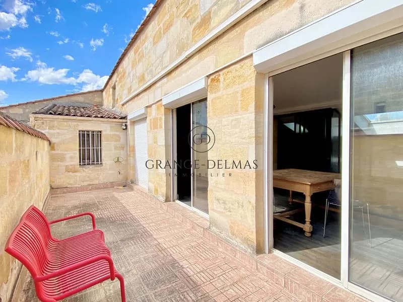 Immeuble pierre avec garage- CHARTRONS - Photo 1