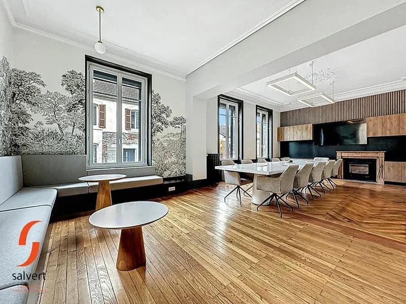 A vendre Immeuble de bureaux en centre ville - Photo 1