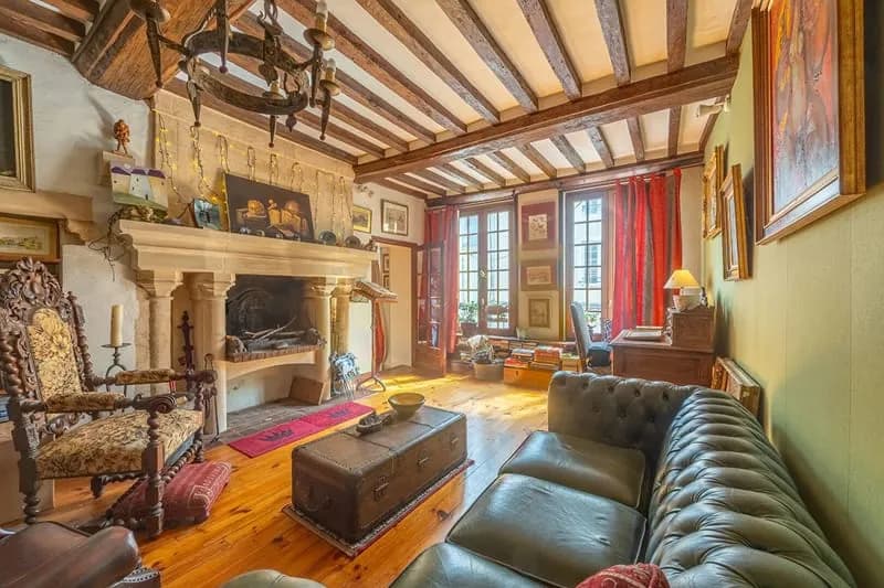 Magnifique Ensemble Immobilier au Coeur du Quartier Historique de Bayeux - Photo 1