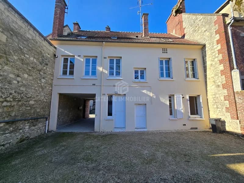 IMMEUBLE DE RAPPORT SITUE A CREPY-EN-VALOIS, PROCHE DES COMMERCES ET DE LA GARE - Photo 1