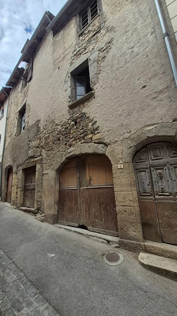 En exclusivité, ensemble immobilier à SAINT COME D'OLT - Photo 1