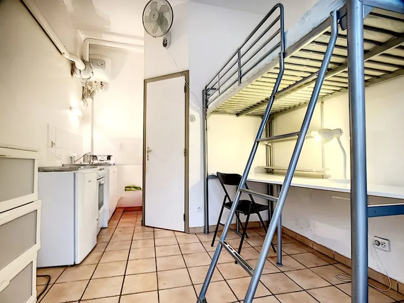 A VENDRE - LOTS DE 2 STUDIOS ATTENANTS - Lyon 3 (Secteur Part-Dieu) - Photo 1
