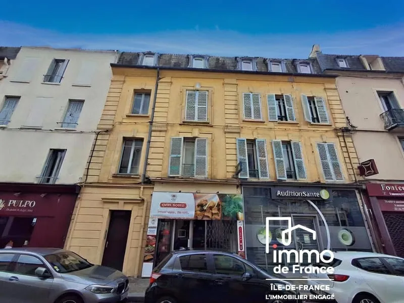 Immeuble centre ville Mantes-la-Jolie - Photo 1