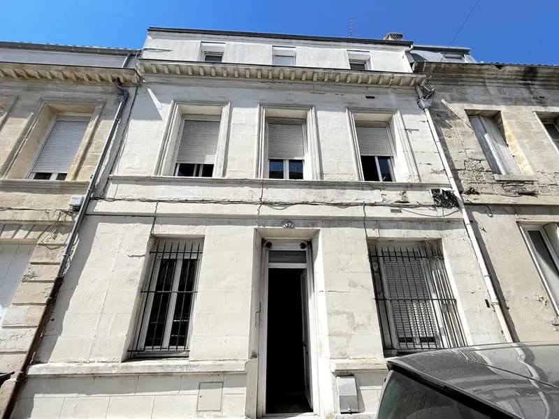 A VENDRE IMMEUBLE DE 4 APPARTEMENTS - BORDEAUX PLACE PAUL DOUMER - Photo 1