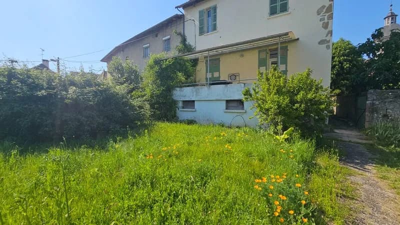 Saint Genix Les Villages - Tènement deux appartements + jardin - Photo 1