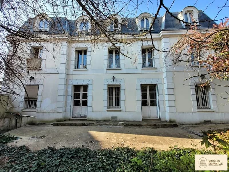 Immeuble sur terrain de 1285m2 à Argenteuil - Photo 1