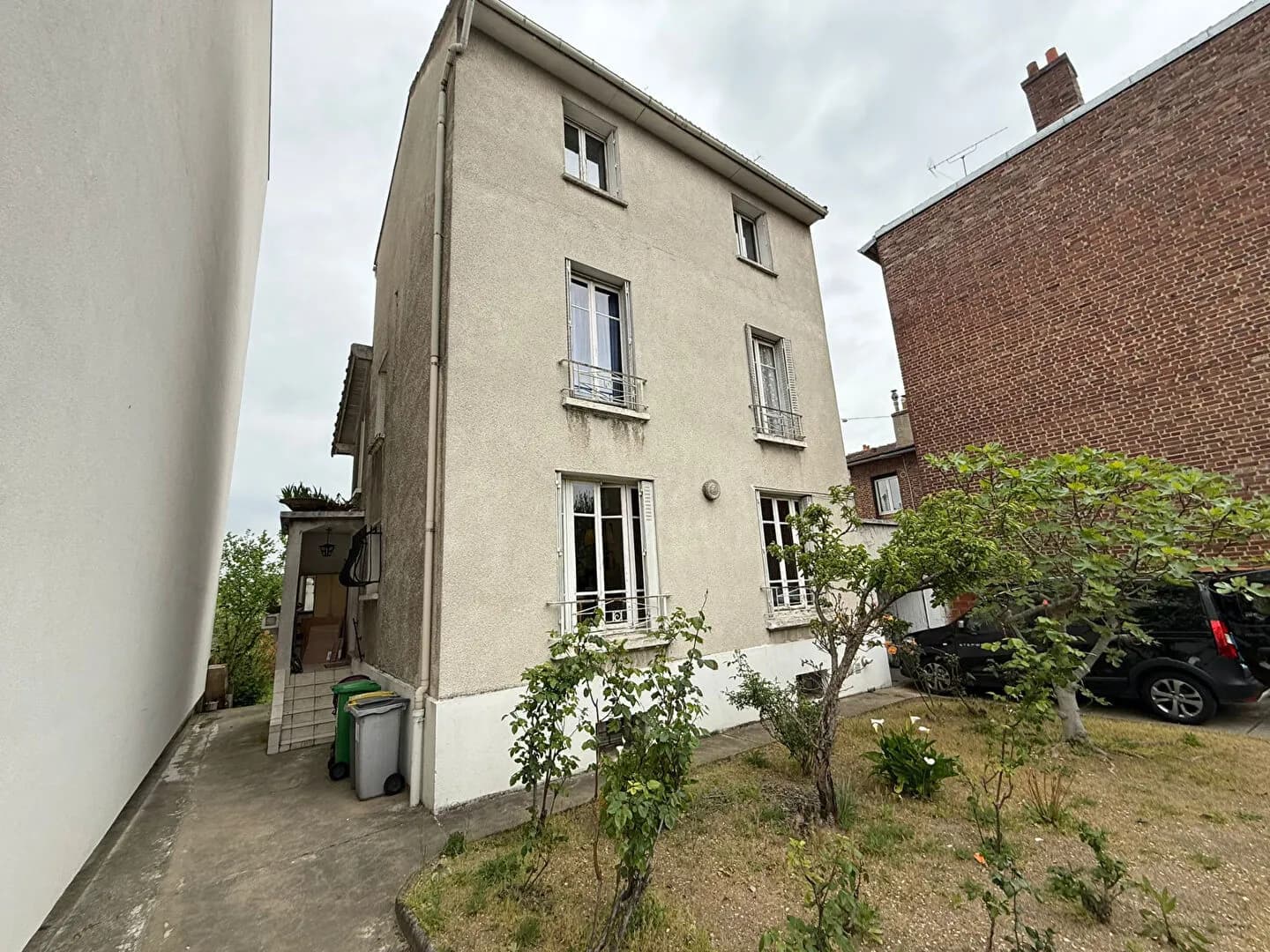 EXCLUSIVITE SARTROUVILLE TERRAIN POUR IMMEUBLE 9 MIN A PIED DE LA GARE - Photo 1