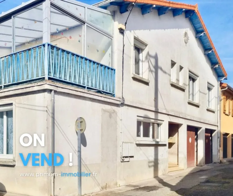 PONT-DU-CHÂTEAU / Centre bourg immeuble de rapport à vendre, belle opportunité ! - Photo 1
