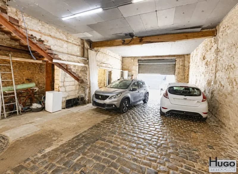 BORDEAUX- PROCHE DU LYCÉE MONTAIGNE- PLACE CAMILLE PELLETAN- IMMEUBLE MIXTE 6 LOTS- REVENU LOCATIF 43K€/AN. - Photo 1