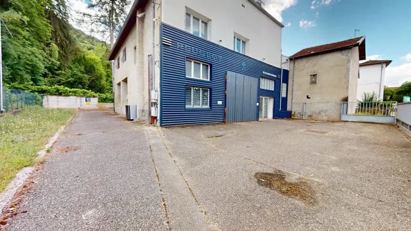 ENSEMBLE IMMOBILIER RARE DE 547 m² HABITATION + LOCAL D'ACTIVITÉ CENTRE DE GIÈRES - Photo 1