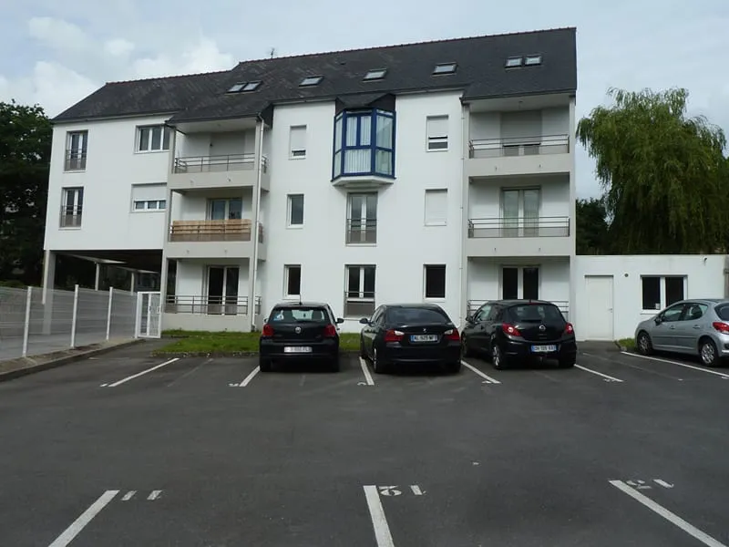 IMMEUBLE 17 APPARTREMENTS SECTEUR PETIT KERZU - Photo 1
