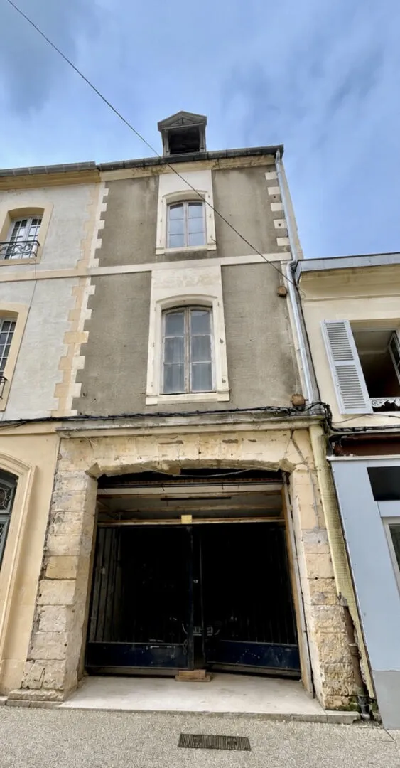 Immeuble à fort potentiel en centre-ville de Nevers - Photo 1