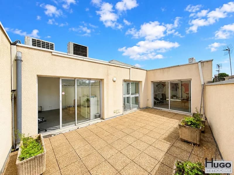 BORDEAUX - SECTEUR TONDU- IMMEUBLE DE BUREAUX R+1 148M² + TERRASSE DE 26M²- POSSIBILITE 3 ou 4 LOTS... - Photo 1