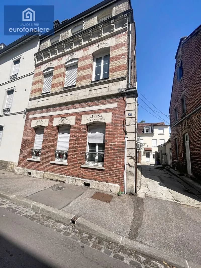 À VENDRE, IMMEUBLE DE RAPPORT À PROXIMITÉ DU THÉÂTRE DE CHAMPAGNE - Photo 1