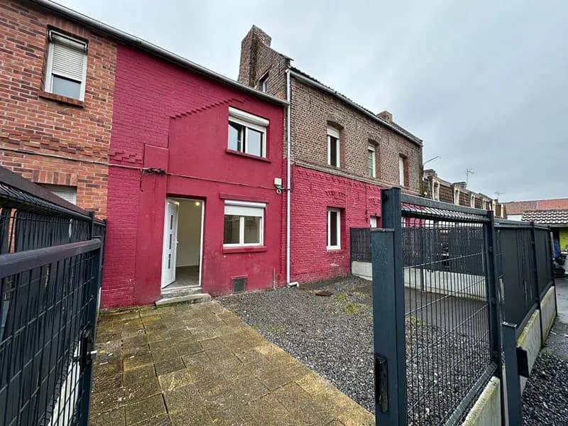 Lot de 2 maisons 3 pièces, avec cour et 4 places de parking privées - Photo 1