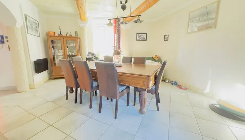 Maison Le Pontet 8 pièce(s) 174 m2 - Photo 1