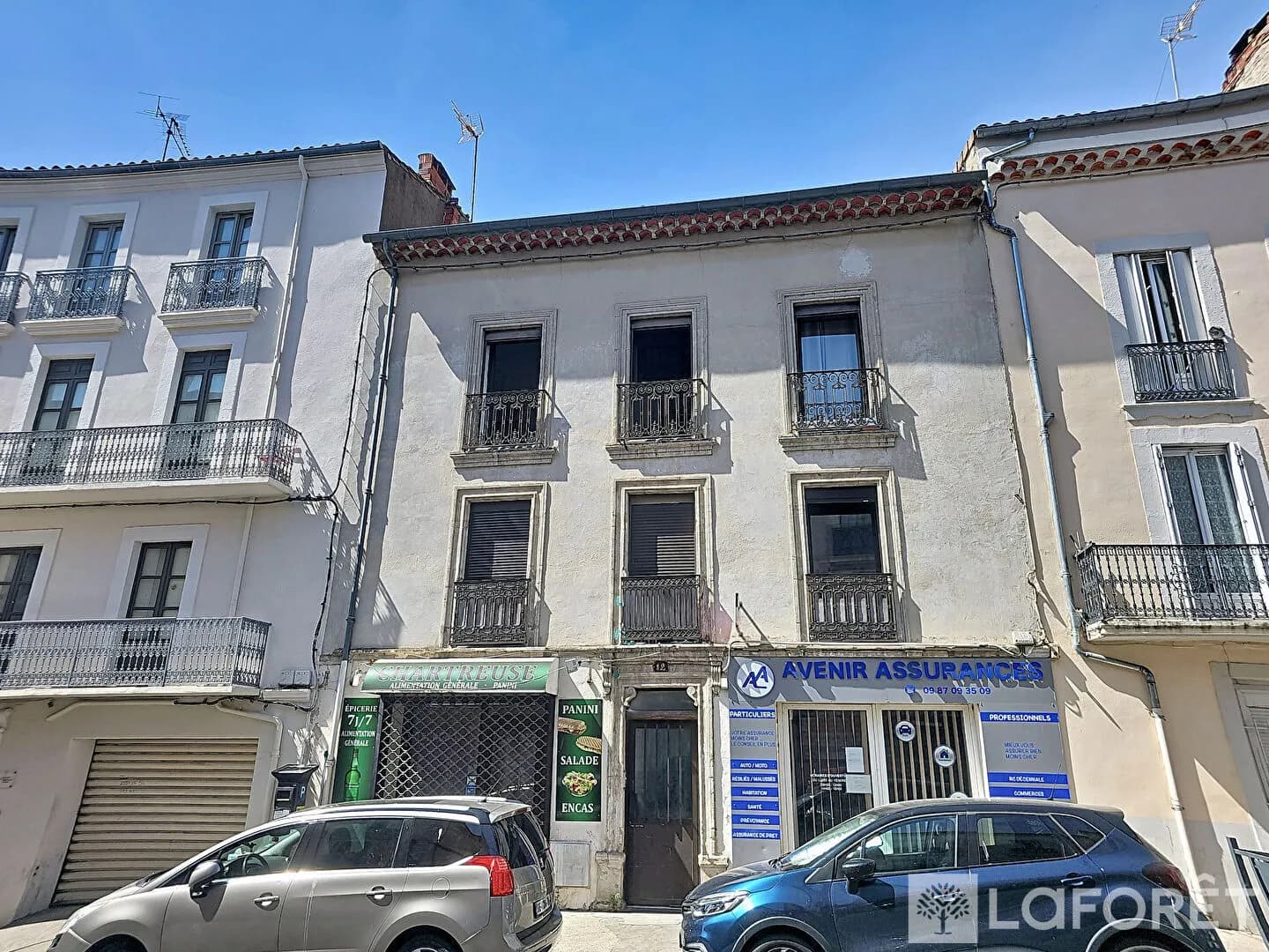 Immeuble Beziers 3 appartements + 2 locaux - Photo 1