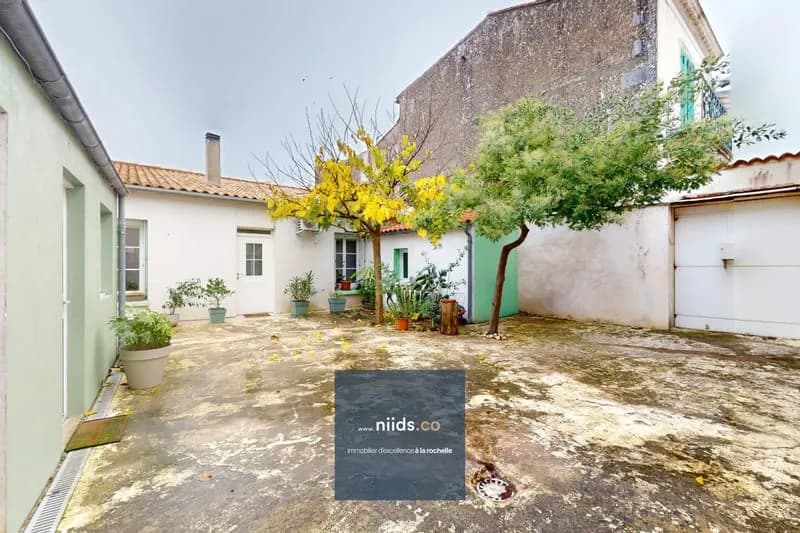 Ensemble immobilier 137 m² avec jardin et chai rénové - Riv - Photo 1