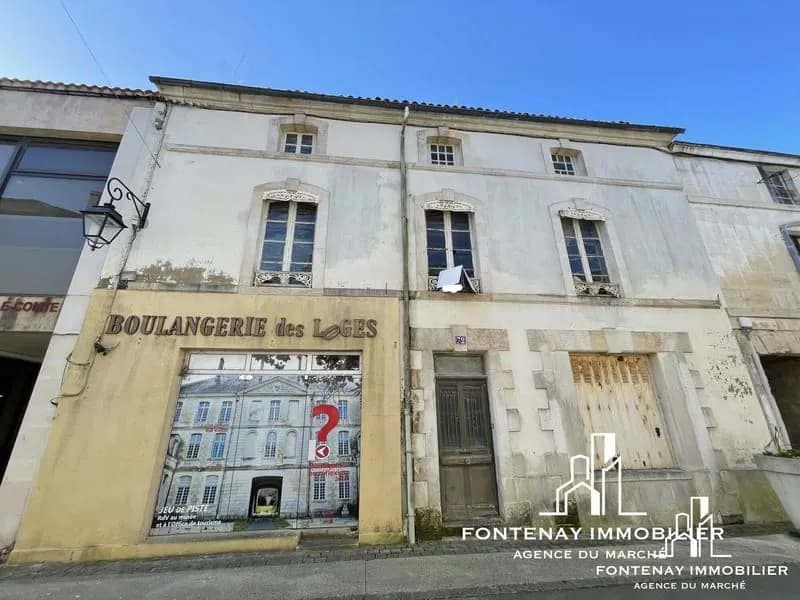 Immeuble à vendre Fontenay-le-Comte - Photo 1