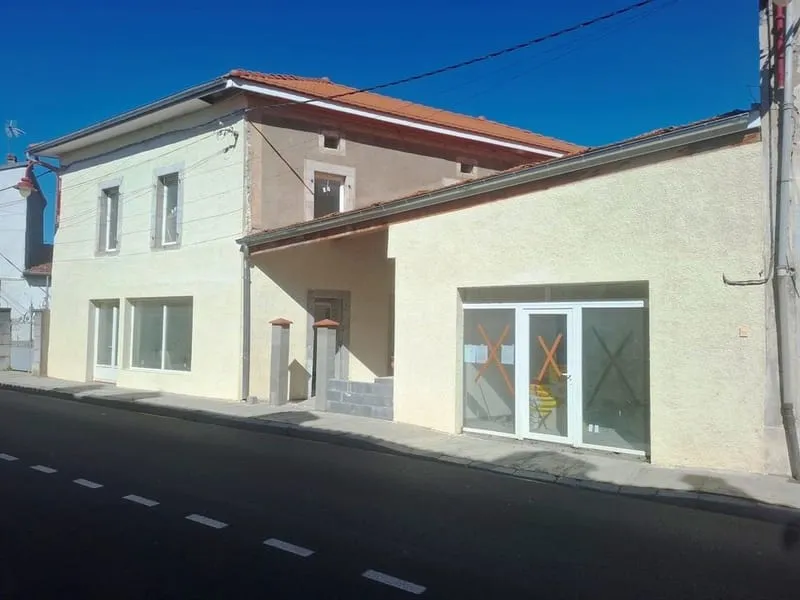 Immeuble à vendre Loures-Barousse - Photo 1