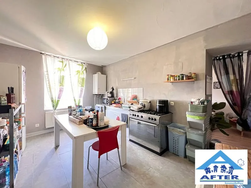 IMMEUBLE ENTIEREMENT LOUE - Photo 1