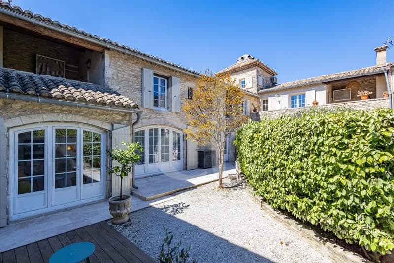 Bel ensemble immobilier à Saint Rémy de Provence - Exclusivit? - Photo 1