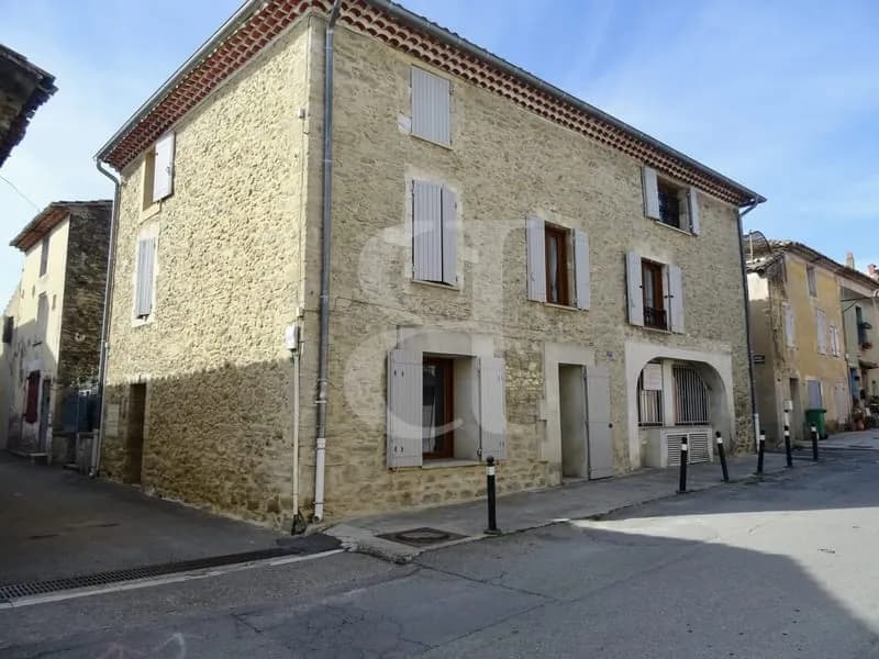 Immeuble proche de L'Isle-sur-la-Sorgue - Photo 1