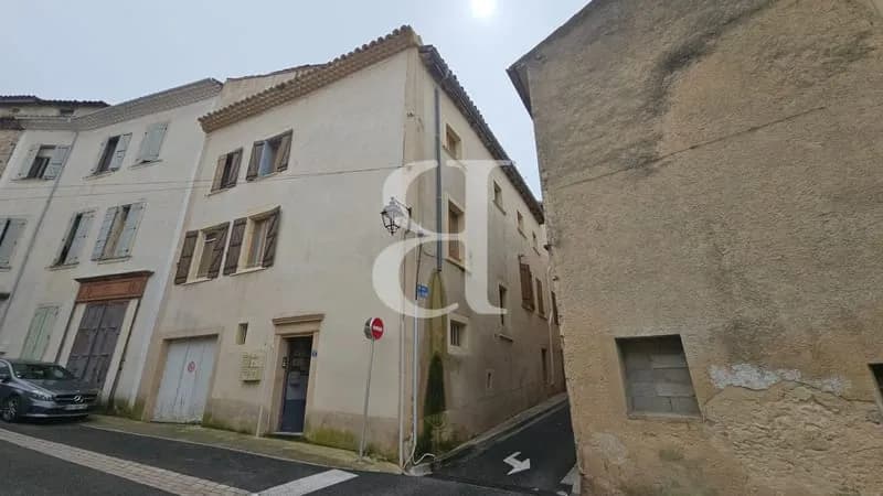 Immeuble de rapport avec 4 appartements et un garage à Valréas - Photo 1
