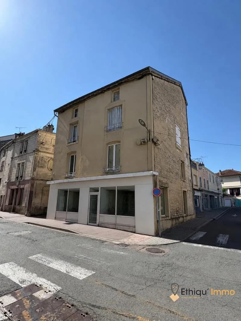 IMMEUBLE DE RAPPORT - Photo 1