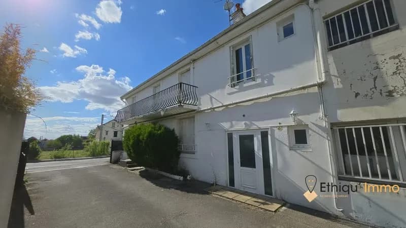 Ensemble immobilier - Photo 1