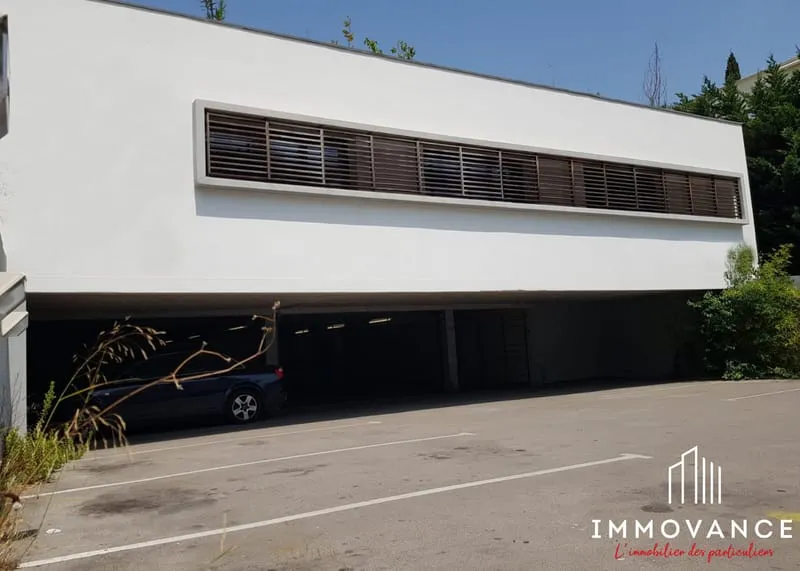 A vendre Montpellier Ouest immeuble professionnel - Photo 1