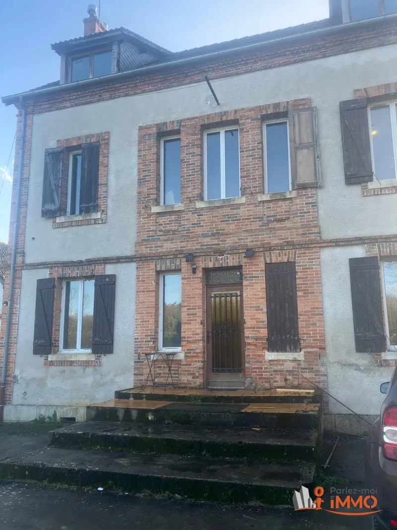 Immeuble à vendre Lignières en Berry - Photo 1