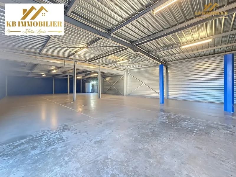 Ensemble immobilier composé d'un entrepôt, d'un appartemen - Photo 1